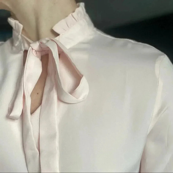 Tahari Blush Pink Long Sleeve Blouse Medium - Picture 3 of 7